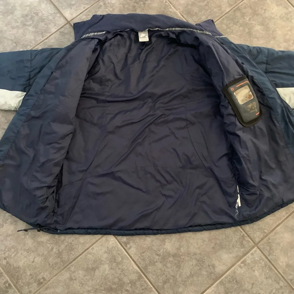 Vintage Nike puffer coat - Picture 4 of 8